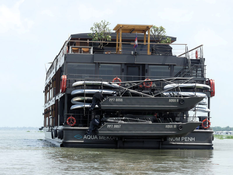 Vietnam achterzijde van Aqua Mekong cruiseboot