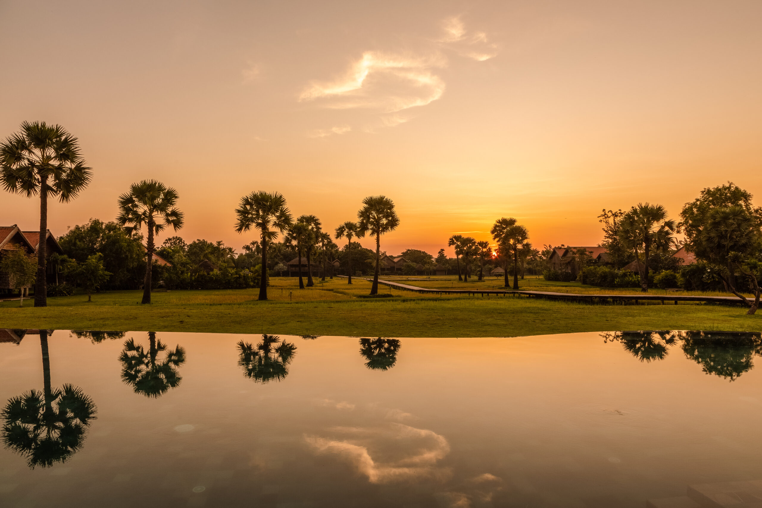 Vietnam Siem Reap Hotel Zanner Phum Baitang zwembad in de avond