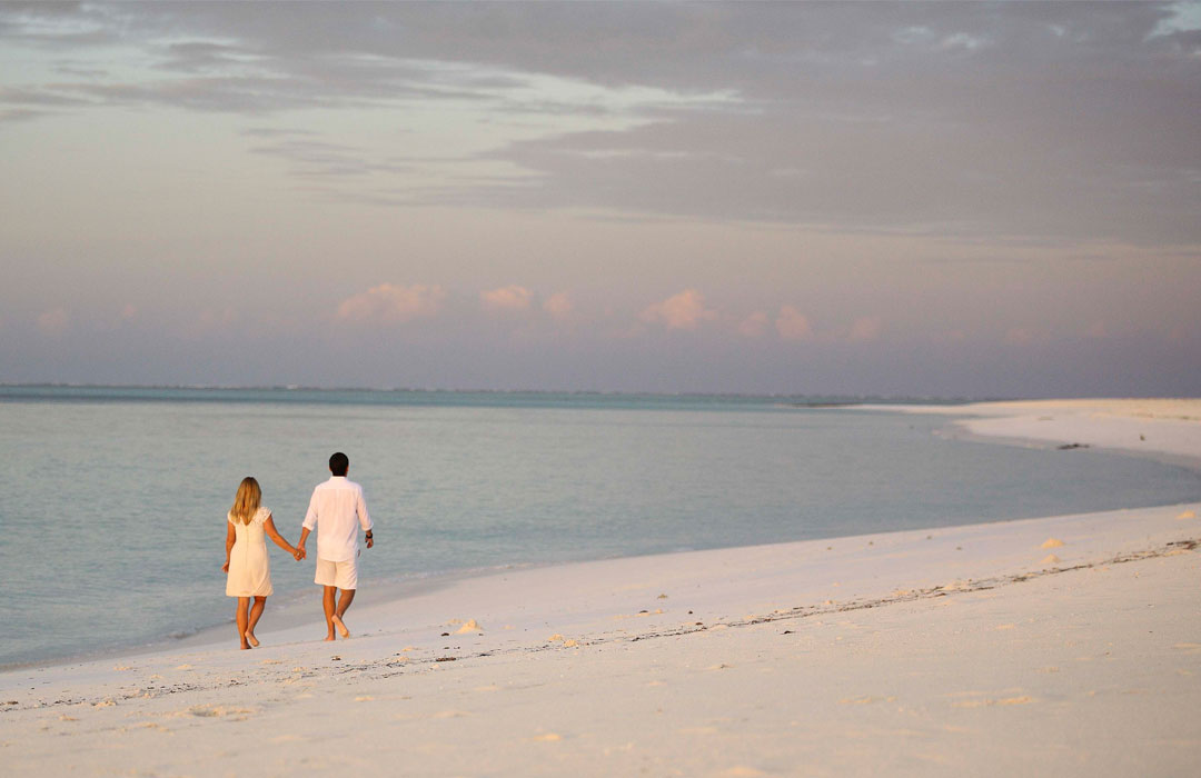 Tanzania Zanzibar Mnemba Island Romantische strandwandeling