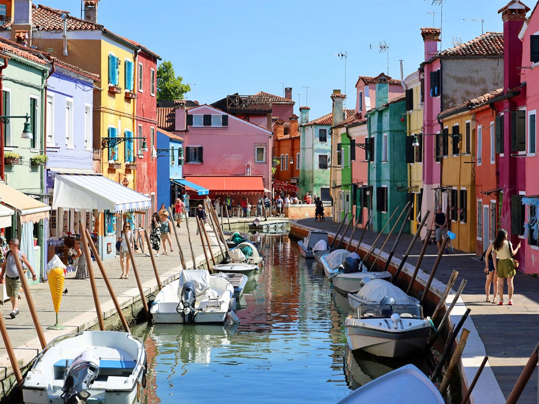 Kleurrijke huizen Burano Venetië Italië
