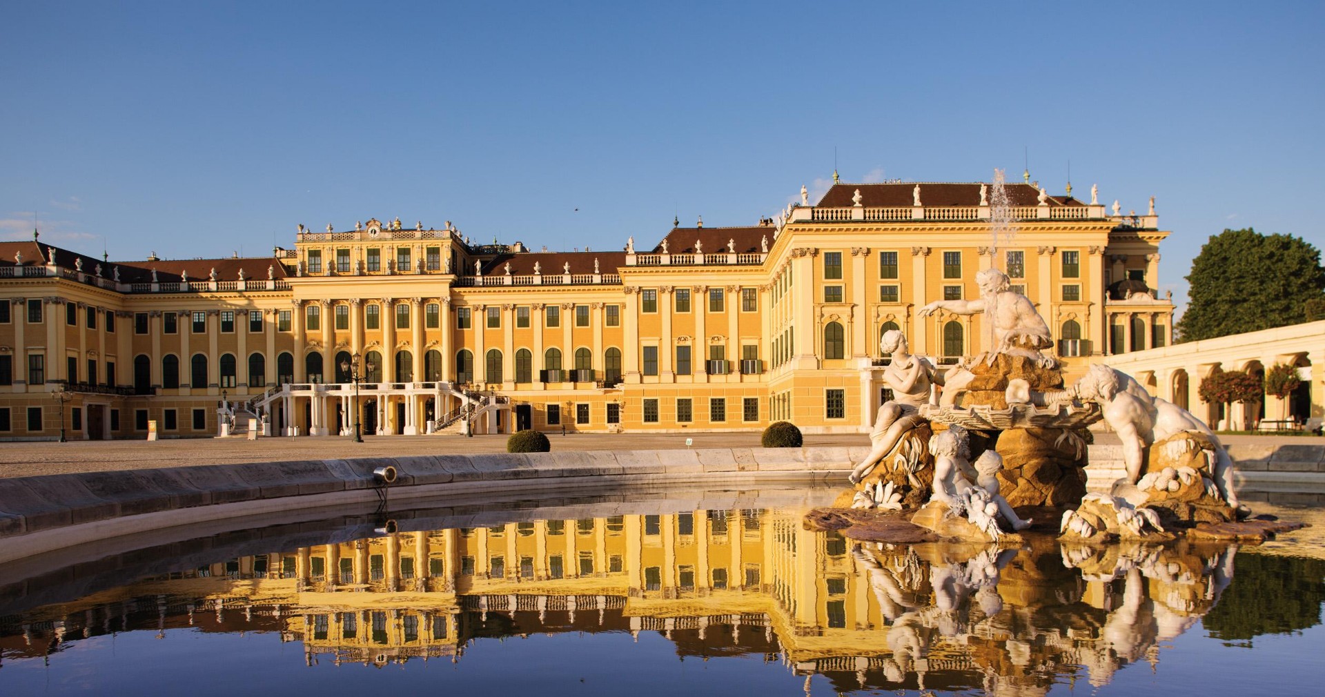 OOSTENRIJK-Wenen-Schoenbrunn Dit is het beroemde Schloss Schönbrunn in Wenen, Oostenrijk